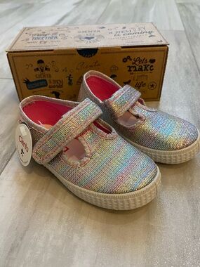 NWT Cienta 50083.96 Rainbow Sparkle Mary Jane T-Strap Velcro Sneaker toddler 6.5
